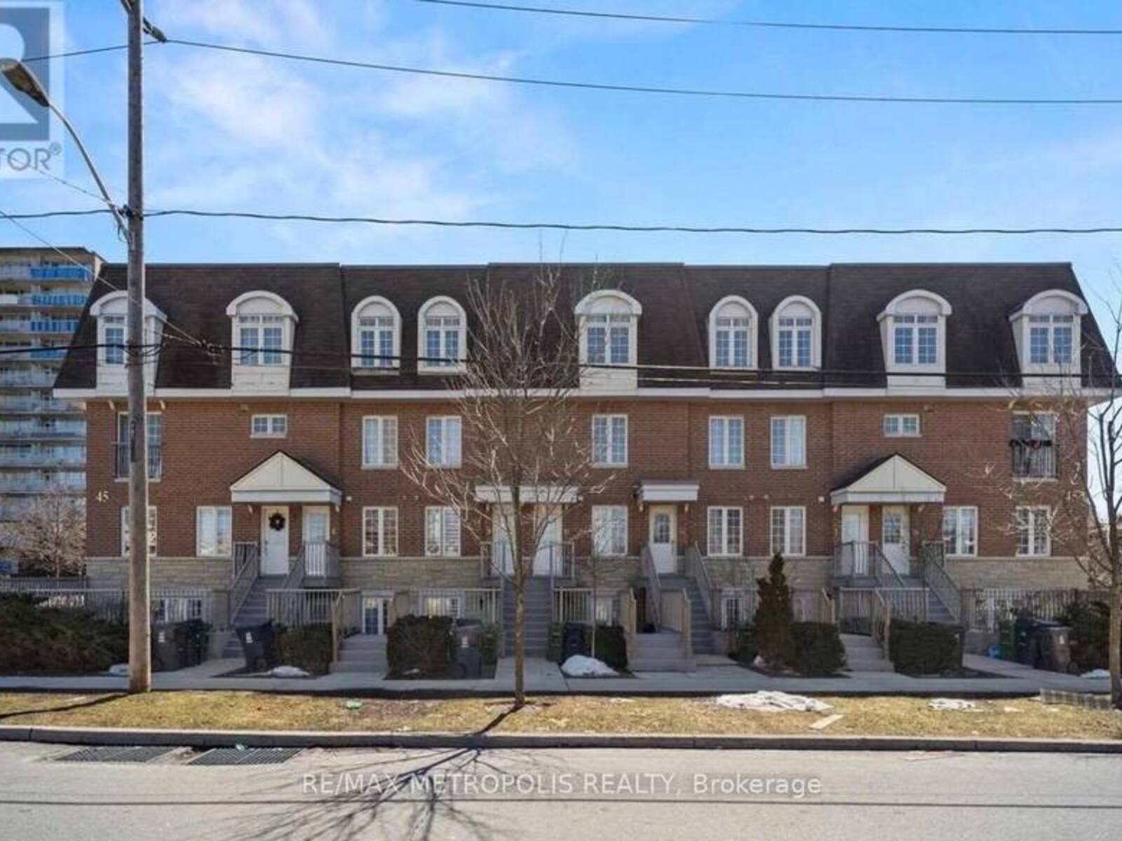 12 - 45 CEDARCROFT BOULEVARD, Toronto, Ontario M2R 3Y2