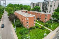 37 - 1347 LAKESHORE ROAD | Burlington Ontario | Slide Image Twelve
