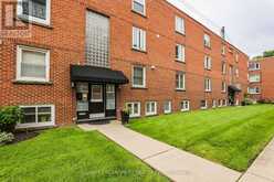 37 - 1347 LAKESHORE ROAD | Burlington Ontario | Slide Image Five
