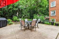 37 - 1347 LAKESHORE ROAD | Burlington Ontario | Slide Image Nine