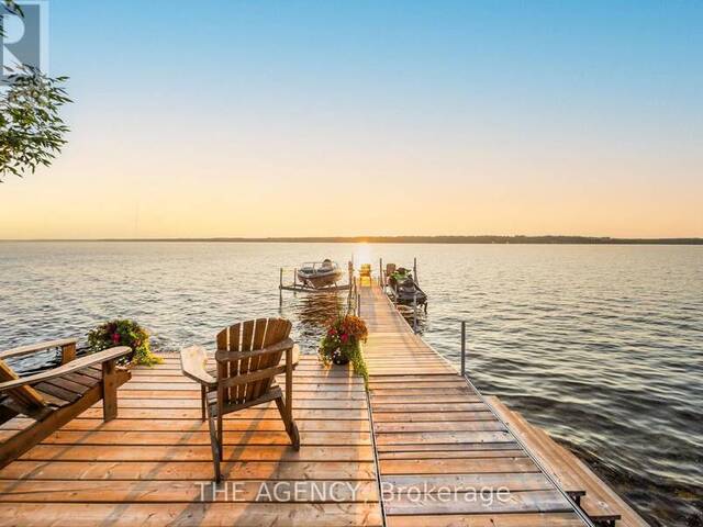 11 FIFTH STREET Kawartha Lakes Ontario, K0M 1L0 - 4 Bedrooms Waterfront Home For sale