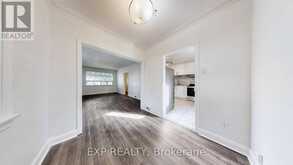47 BOYCE AVENUE | Toronto Ontario | Slide Image Twelve
