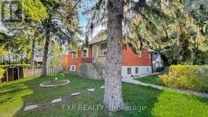 47 BOYCE AVENUE | Toronto Ontario | Slide Image Five