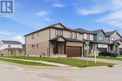 1566 WRIGHT CRESCENT | London Ontario | Slide Image Three