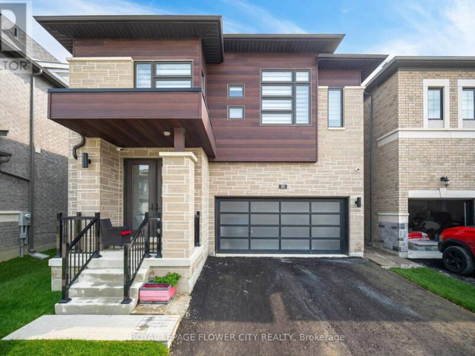 36 ICON STREET S, Brampton, Ontario L6E 4E5