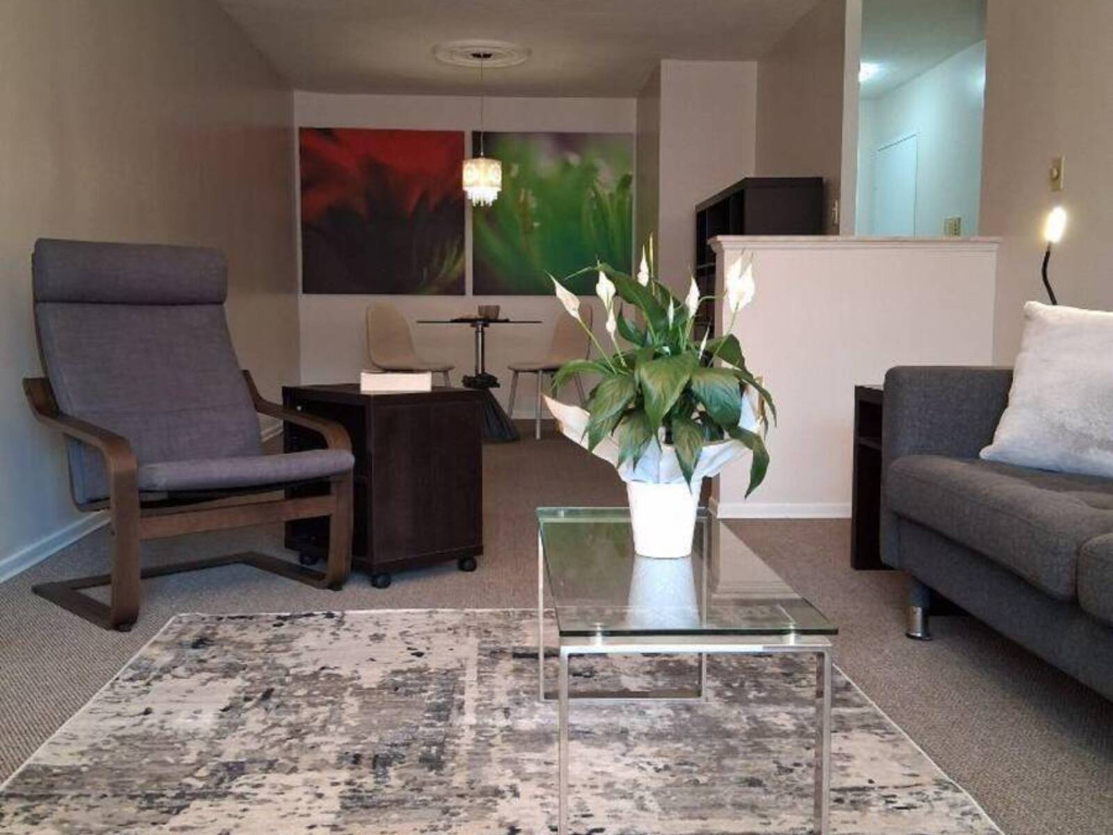 605 - 975 WARWICK COURT, Burlington, Ontario L7T 3Z7