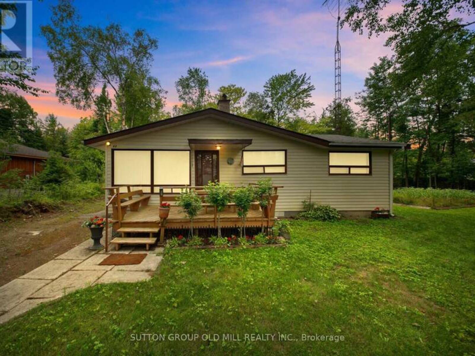 42 55TH STREET S, Wasaga Beach, Ontario L9Z 1W9