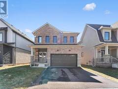 17 DOWNRIVER DRIVE Welland Ontario, L3B 0M5