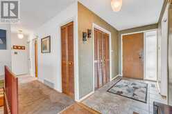 12 RUDEN CRESCENT | Toronto Ontario | Slide Image Four