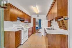 12 RUDEN CRESCENT | Toronto Ontario | Slide Image Six