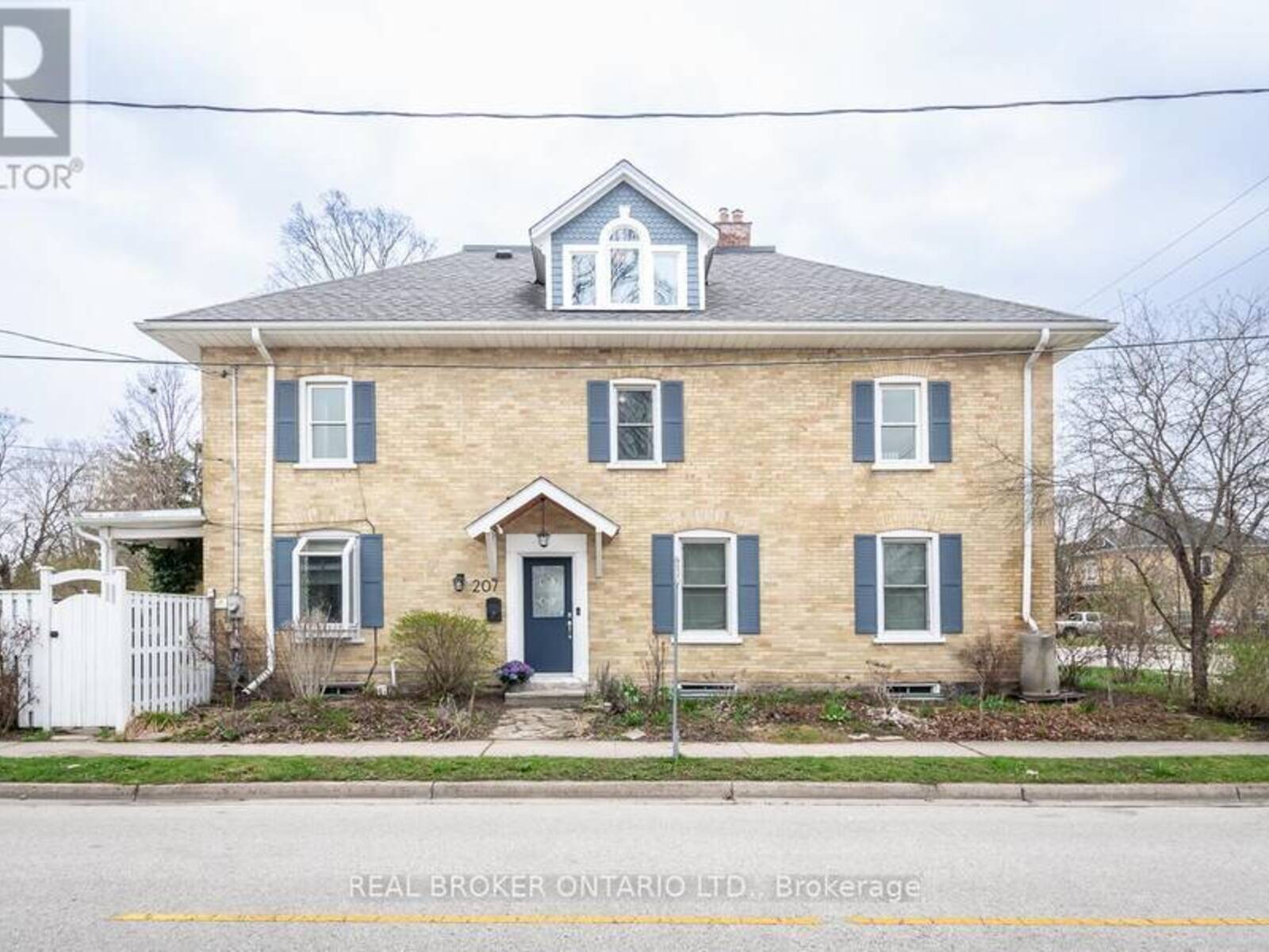 207 WATERLOO STREET N, Cambridge, Ontario N3H 1N1