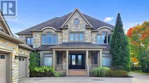 33 MAPLE GROVE AVENUE | Richmond Hill Ontario | Slide Image Five