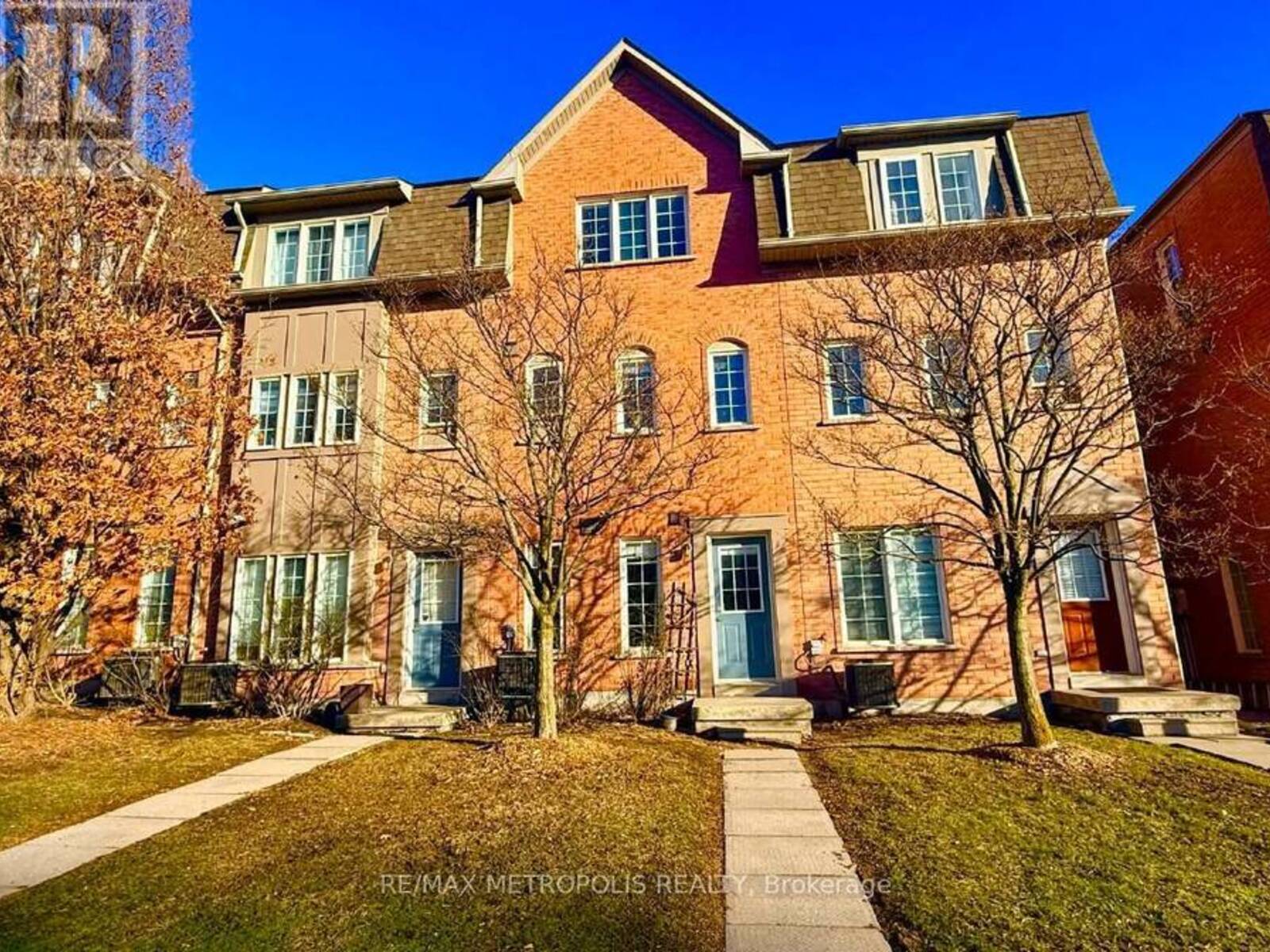 32 - 1100 BEGLEY STREET, Pickering, Ontario L1W 4B3