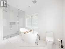 302 PINEHURST DRIVE W | Oakville Ontario | Slide Image Twenty