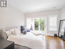 302 PINEHURST DRIVE W | Oakville Ontario | Slide Image Twenty-five