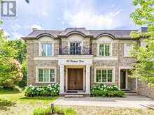 302 PINEHURST DRIVE W | Oakville Ontario | Slide Image Three
