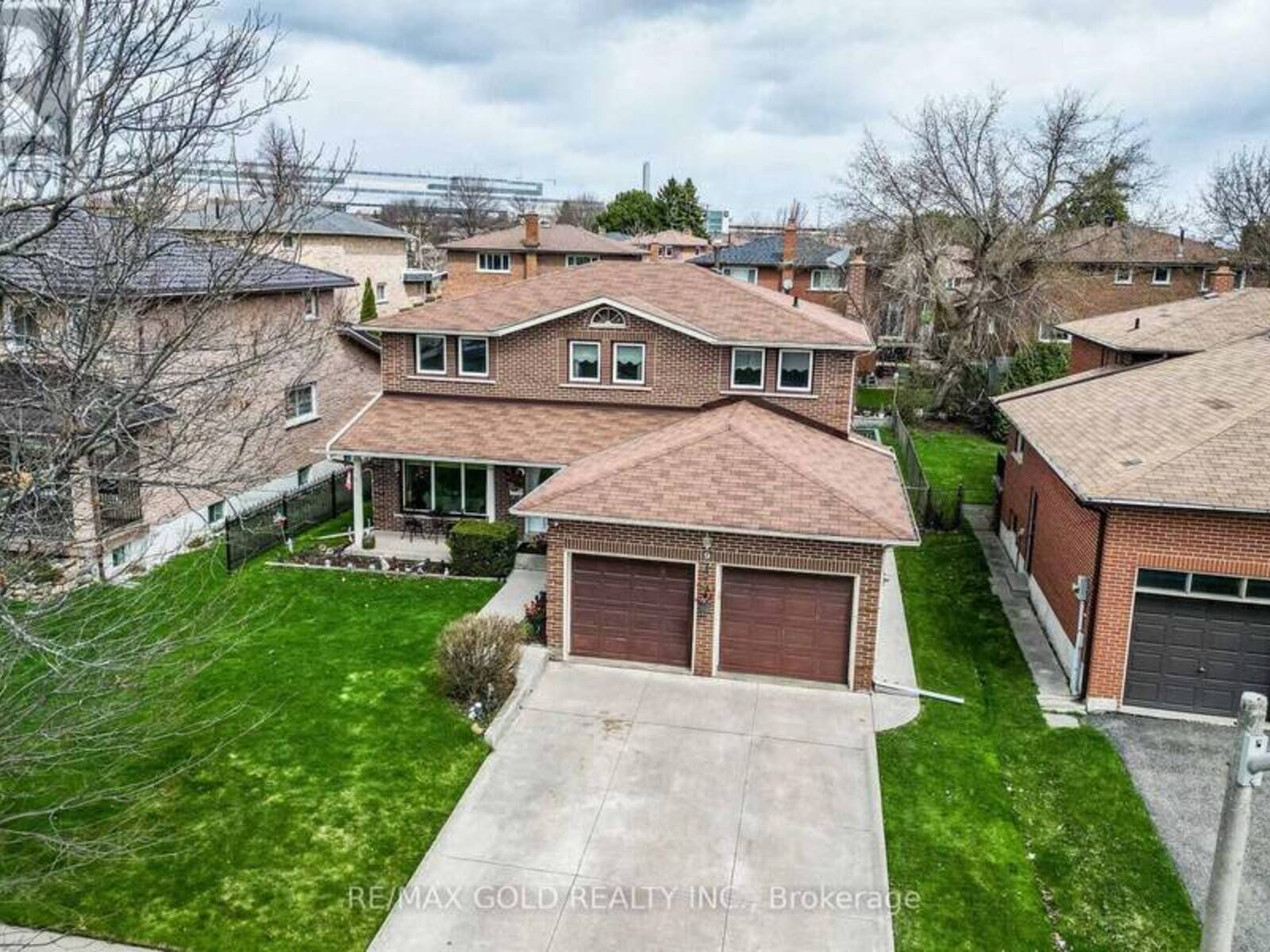 9 PRINCETON TERRACE, Brampton, Ontario L6S 3S4