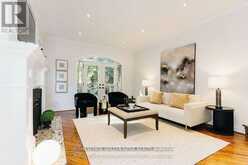 8 GREENVALLEY CIRCLE | Whitchurch-Stouffville Ontario | Slide Image Twelve