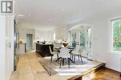 8 GREENVALLEY CIRCLE | Whitchurch-Stouffville Ontario | Slide Image Thirteen