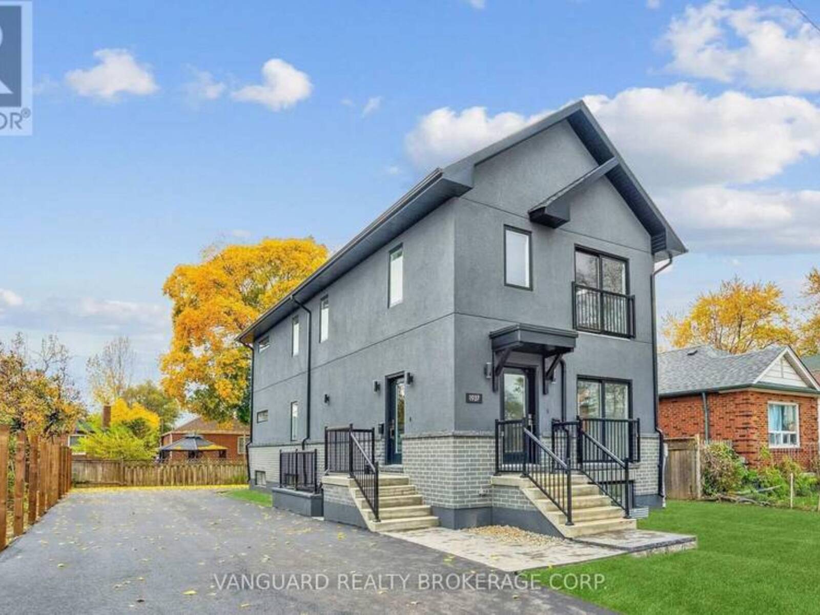 1937 LAWRENCE AVENUE W, Toronto, Ontario M9N 1G8