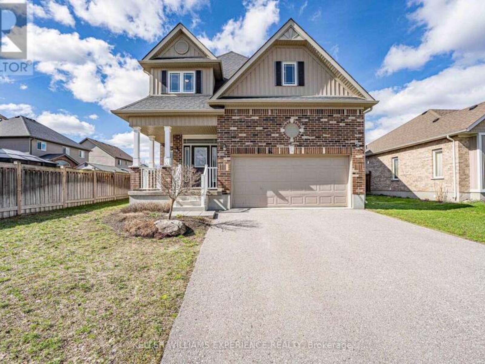 154 ARNOLD CRESCENT, Angus, Ontario L3W 0R1