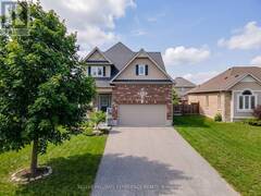 154 ARNOLD CRESCENT Angus Ontario, L3W 0R1