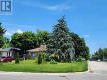 283 PALISER CRESCENT S | Richmond Hill Ontario | Slide Image Three