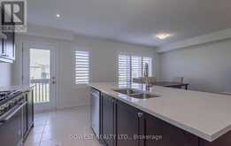 45 STOTHER CRESCENT | Bracebridge Ontario | Slide Image Fifteen
