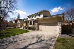 38 FOURSOME CRESCENT | Toronto Ontario | Slide Image Two