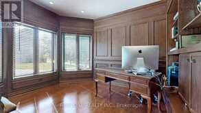 12 JARVIS AVENUE | Aurora Ontario | Slide Image Eighteen