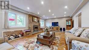12 JARVIS AVENUE | Aurora Ontario | Slide Image Thirty-two