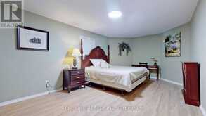 12 JARVIS AVENUE | Aurora Ontario | Slide Image Thirty-four