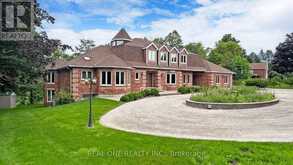 12 JARVIS AVENUE | Aurora Ontario | Slide Image Thirty-six