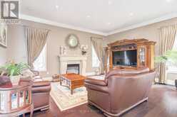 20 AUBRIETIA COURT | Richmond Hill Ontario | Slide Image Sixteen