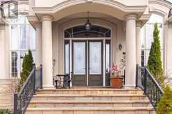 20 AUBRIETIA COURT | Richmond Hill Ontario | Slide Image Two