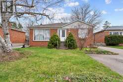 36 SHELLEY STREET | Halton Hills Ontario | Slide Image Four