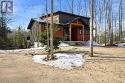 78 INDIAN TRAIL | Georgian Bluffs Ontario | Slide Image Two