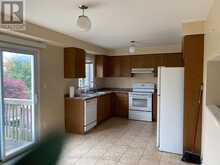 183 KNAPTON DRIVE | Newmarket Ontario | Slide Image Three