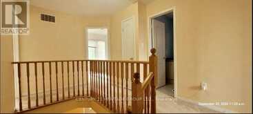 183 KNAPTON DRIVE | Newmarket Ontario | Slide Image Nine