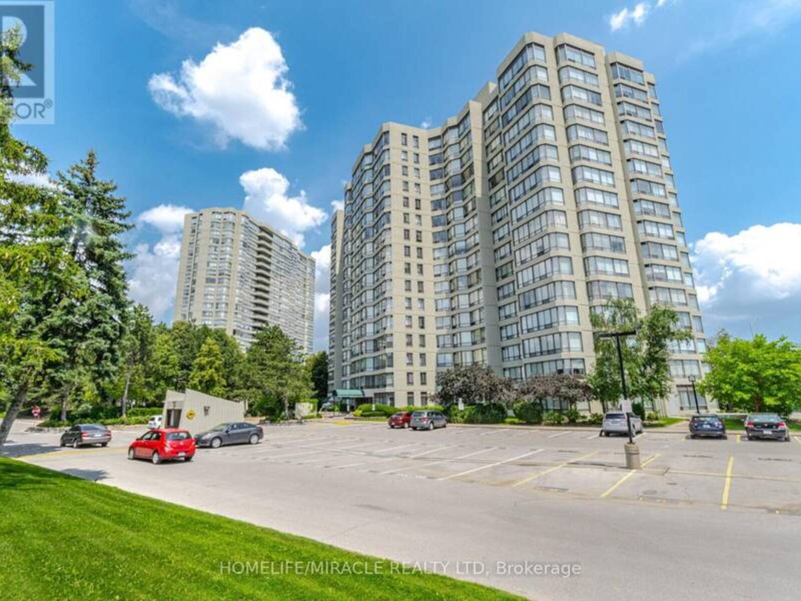 401 - 26 HANOVER ROAD, Brampton, Ontario L6S 4T2