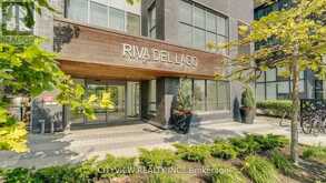 304 - 110 MARINE PARADE DRIVE | Toronto Ontario | Slide Image Two