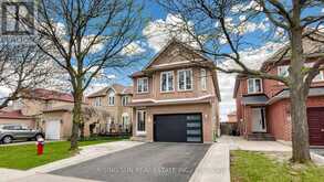 10 CEDARWOOD CRESCENT | Brampton Ontario | Slide Image One