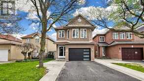 10 CEDARWOOD CRESCENT | Brampton Ontario | Slide Image Three