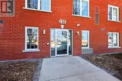 116 - 49 JACOBS TERRACE | Barrie Ontario | Slide Image Six