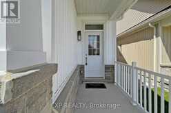 10 PALMIRA DRIVE | Georgina Ontario | Slide Image Three