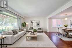 15 FOURSOME CRESCENT | Toronto Ontario | Slide Image Two