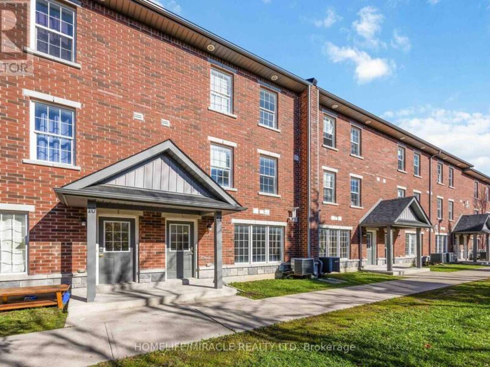 11 - 244 PENETANGUISHENE ROAD, Barrie, Ontario L4M 7C2