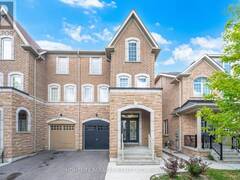 28 SUSSEXVALE DRIVE Brampton Ontario, L6R 3S1
