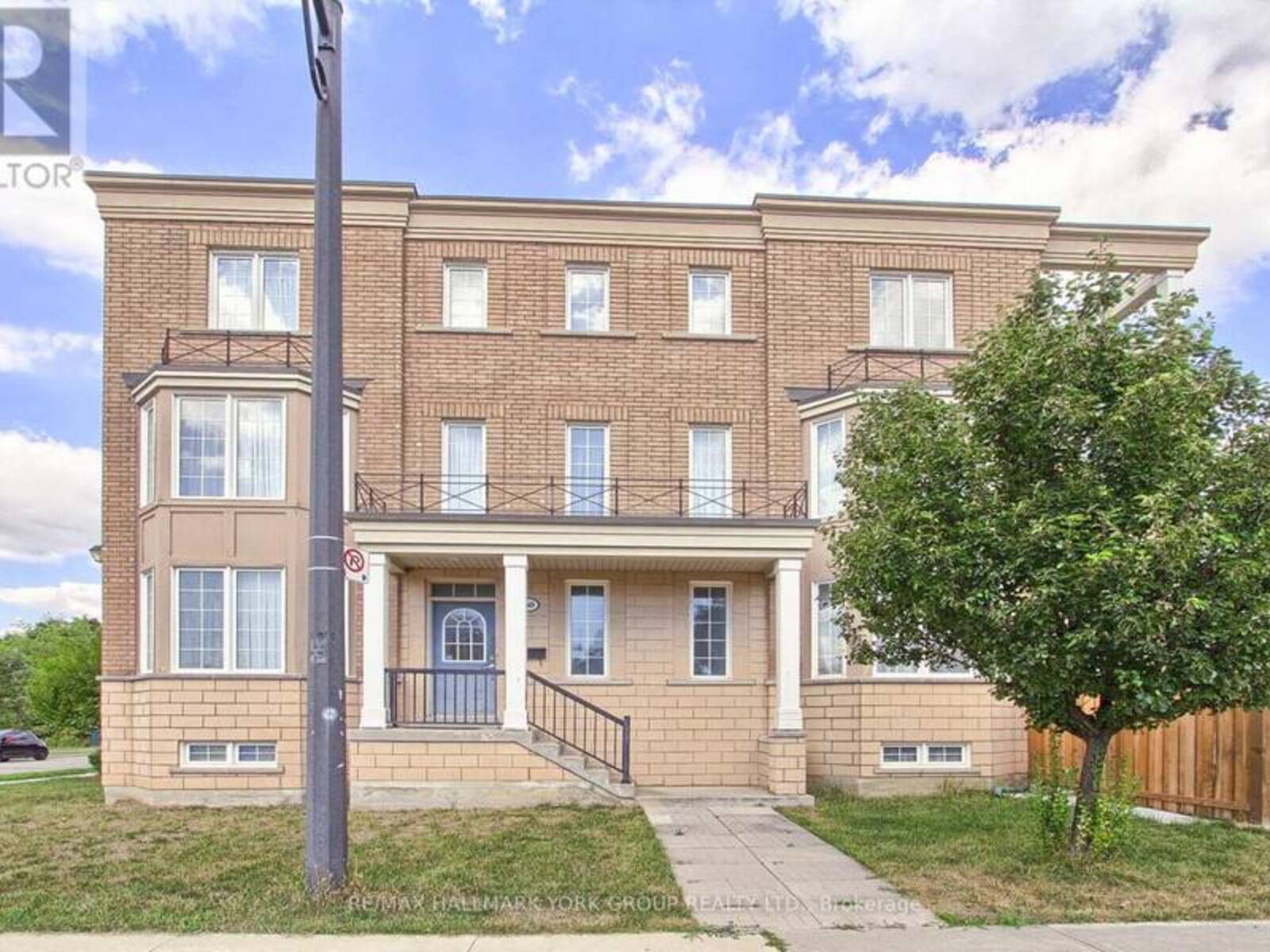 60 DELABO DRIVE, Toronto, Ontario M3J 3S4