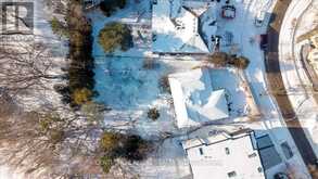 11 MONTRESSOR DRIVE | Toronto Ontario | Slide Image Nine